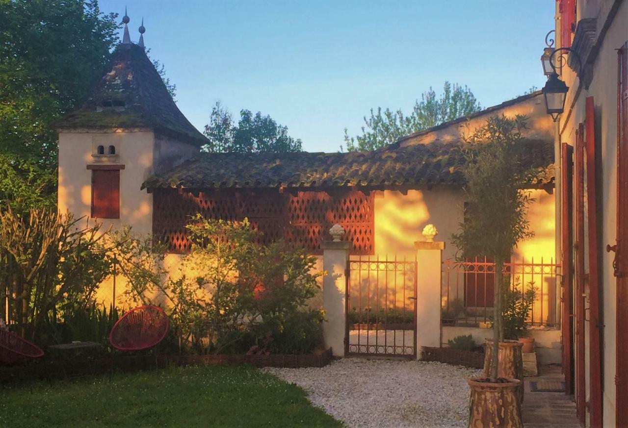 La Carreterie - Maison De Famille{S} Pineuilh Exterior foto
