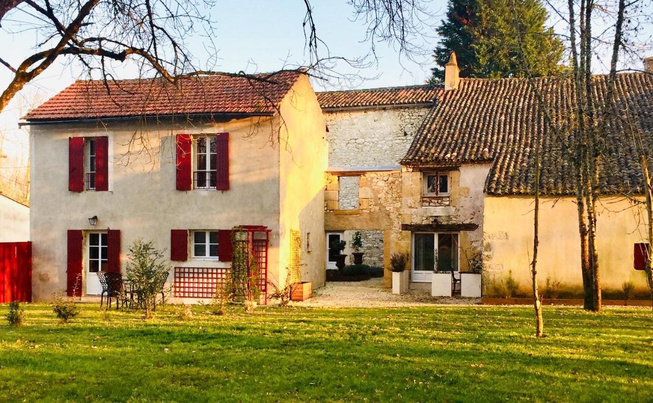 La Carreterie - Maison De Famille{S} Pineuilh Exterior foto